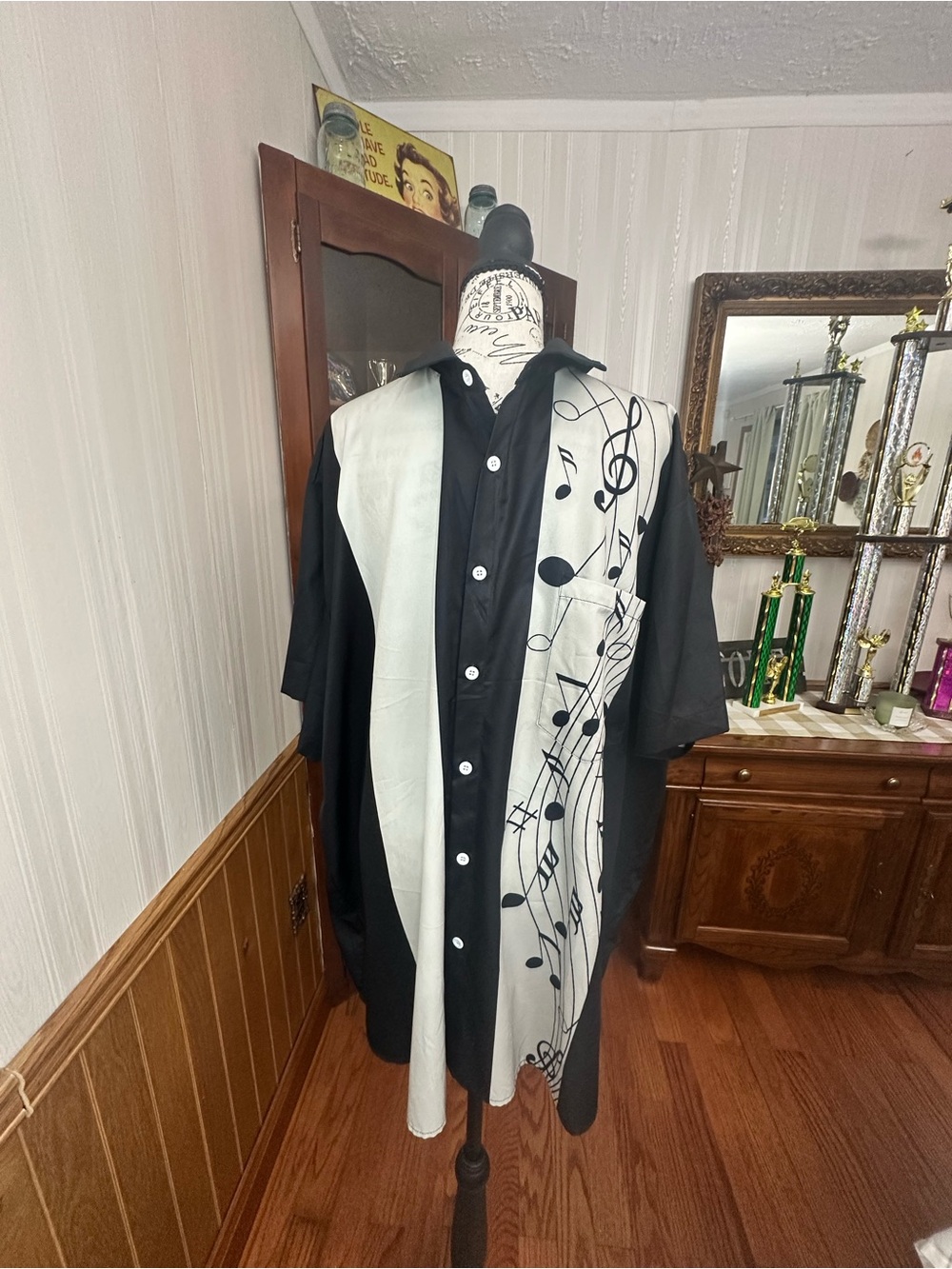 Black and Cream Music-Print Short Sleeve Button-Down Shirt